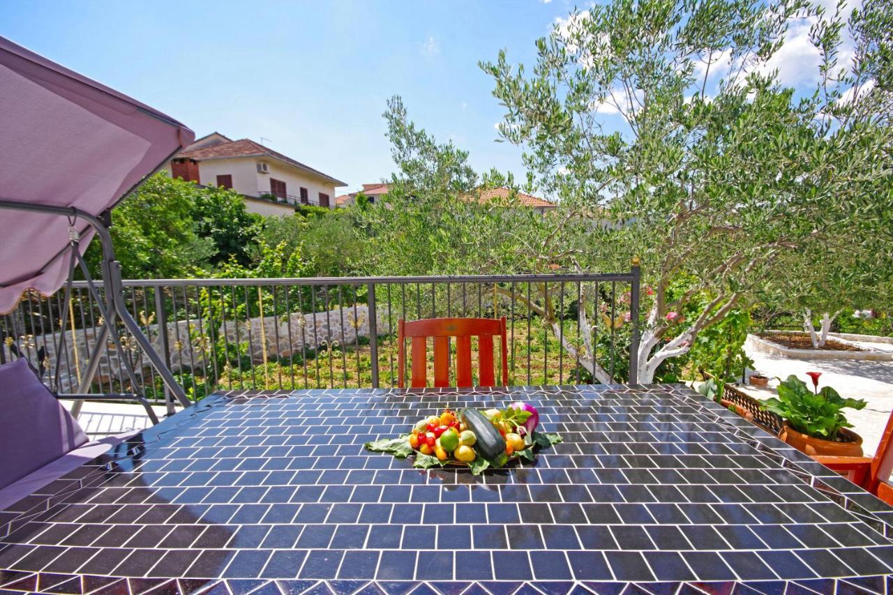 Holiday House With Wifi Trogir - 15319 Екстер'єр фото